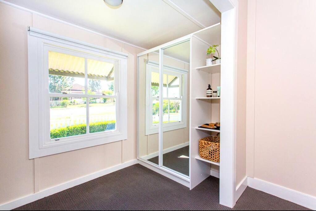 Cowra Cottage ภายนอก รูปภาพ